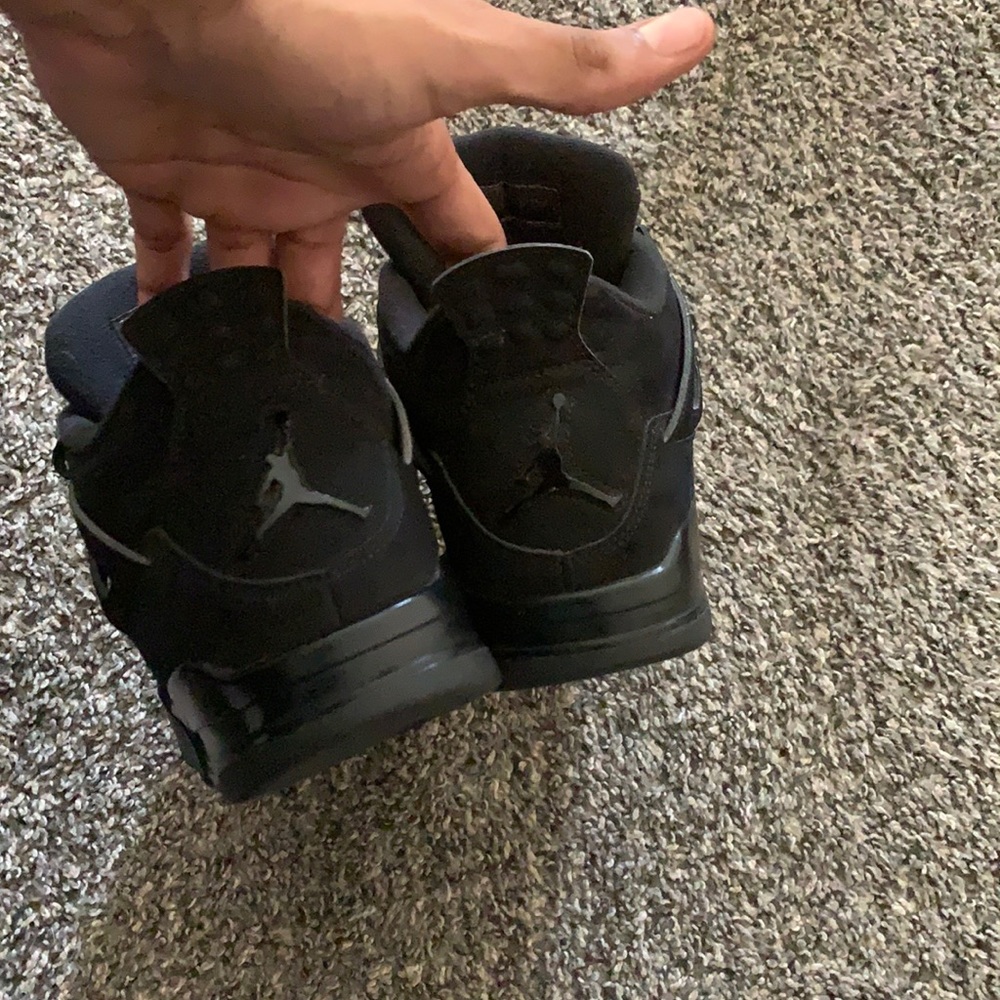 RARE Black cat 4s 7.5 280$ 9/10